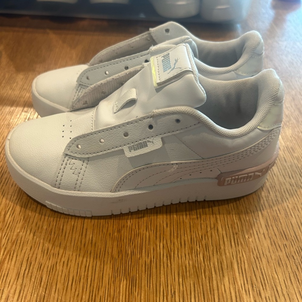 Puma Kids White and Light Pink Sneakers - Picture 5 of 7